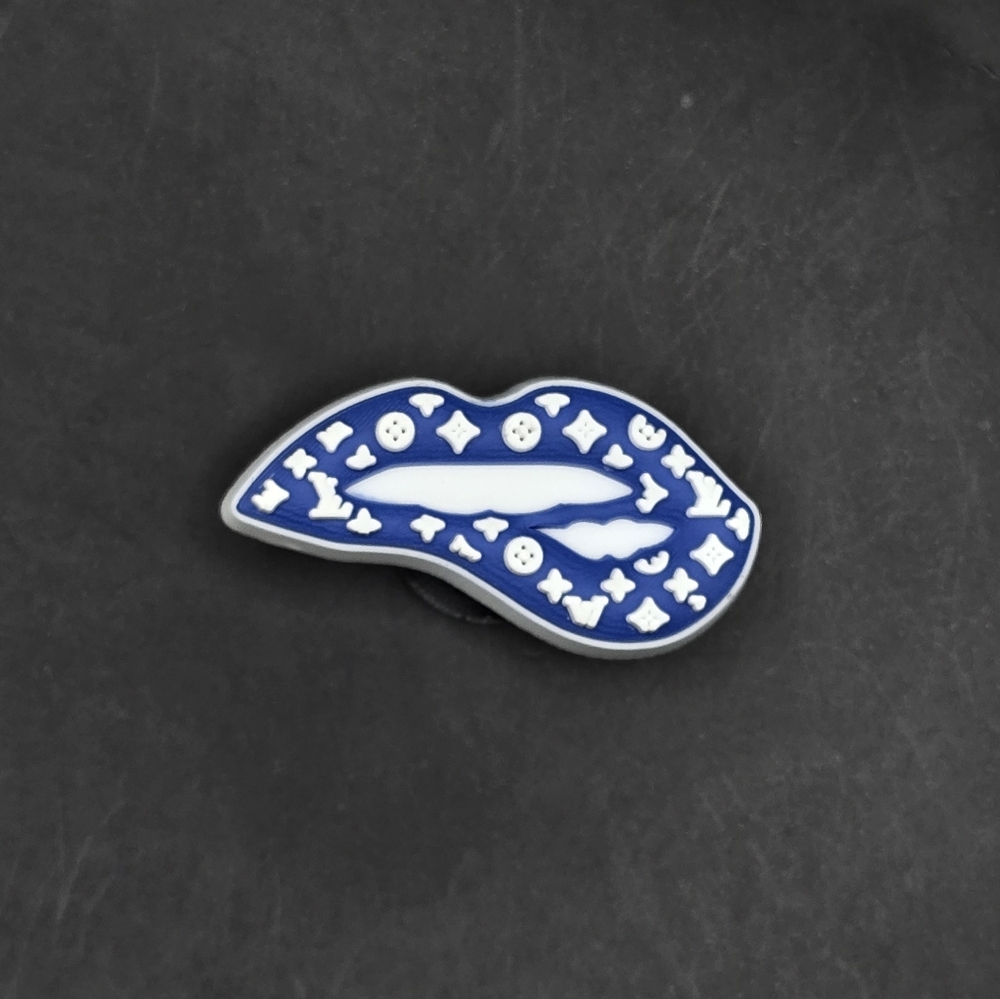 (5/$15) LV Lips 👄 Croc Charm